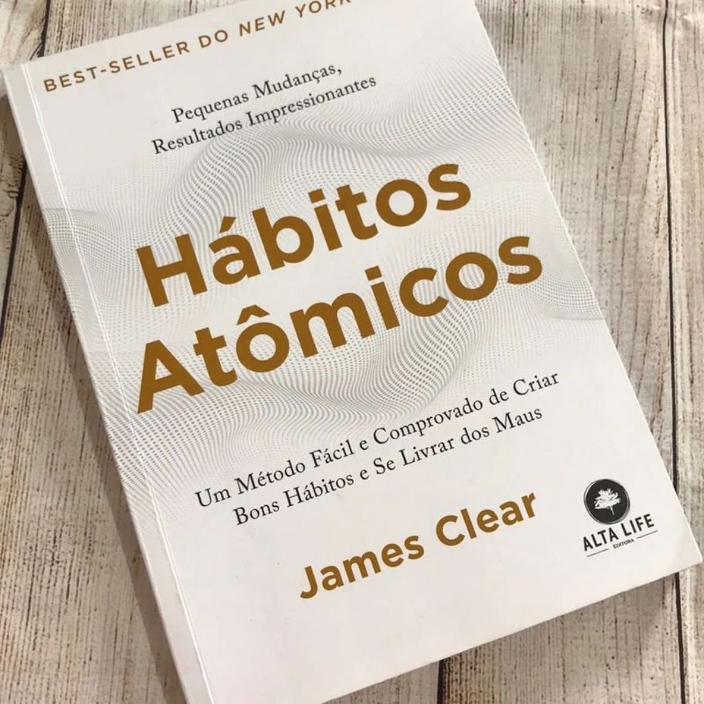 Livro Hábitos Atômicos, de James Clear